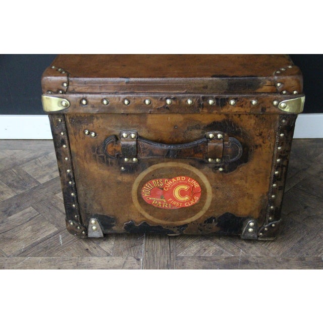 Antique Cube-Shaped Leather Trunk by Louis Vuitton, 1890s For Sale - Image 14 of 18