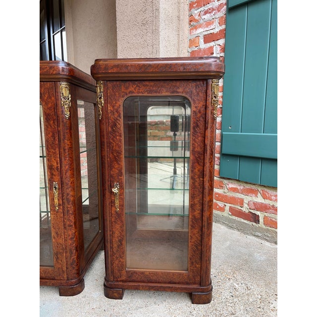 1900 - 1909 Pair Antique French Glass Vitrine Display Cabinets Burl Mahogany Mirror C1900 For Sale - Image 5 of 18