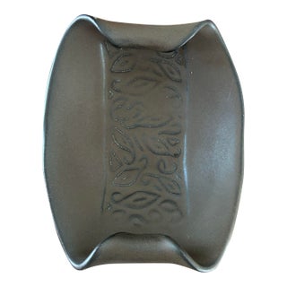 Late 20th Century Hilborn Art Pottery Sculptural Trinket Dish For Sale