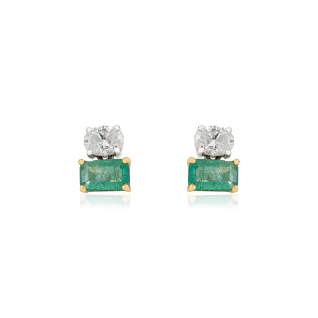 Modernist Two-Tone 18k Gold Emerald & Diamond Duo Estate Stud Earrings- A Pair For Sale - Image 4 of 13