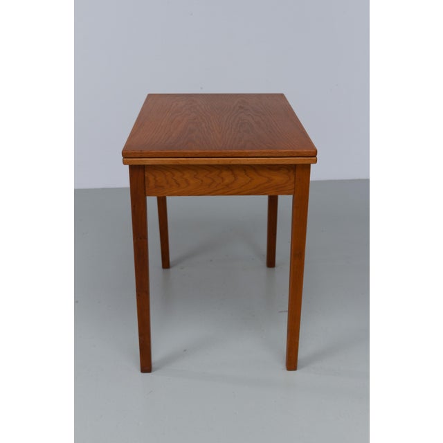 Wood Mid-Century Danish Compact Folding Oak Dining Table attributed to Børge Mogensen, 1950s For Sale - Image 7 of 18