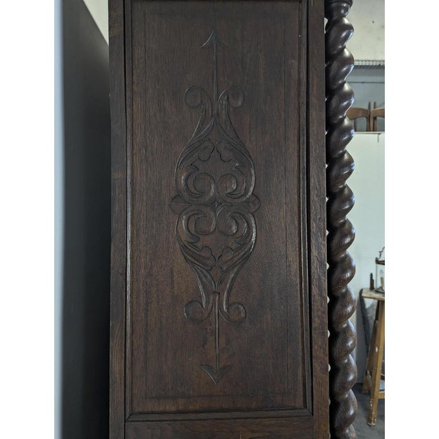 Louis XIII Style Glass-Fronted Bookcase in Oak For Sale - Image 4 of 11