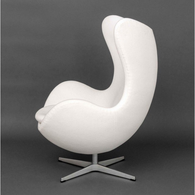 Early 21st Century Fritz Hansen White Upholstered Egg Chair For Sale - Image 5 of 7