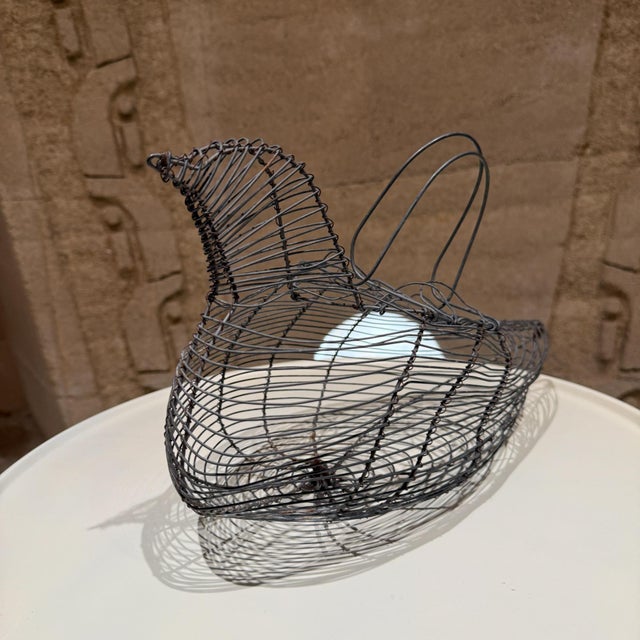 Vintage Modern Wire Chicken-Shaped Egg Basket For Sale In San Diego - Image 6 of 7