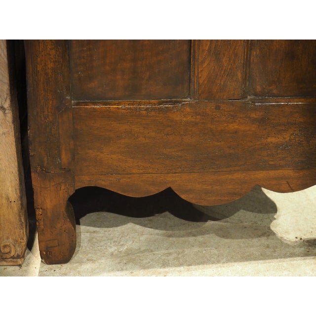 French Louis XV Lyonnais Walnut Buffet With Original St. Cyr Stone Top, C. 1760 For Sale - Image 16 of 18