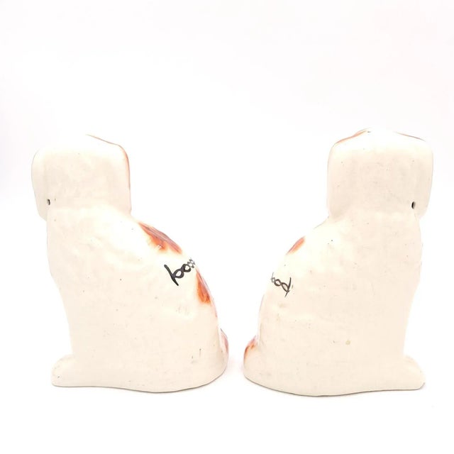 Pair of English Staffordshire Spaniels, Circa 1880 For Sale - Image 4 of 10