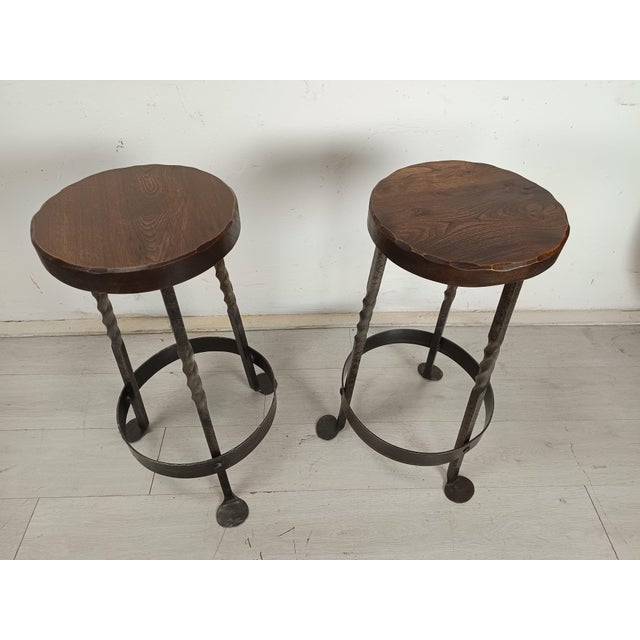 Brutalist Bar Stools in Elm and Wrought Iron, 1950s, Set of 2, in Good conditions. Designed 1950 to 1959
