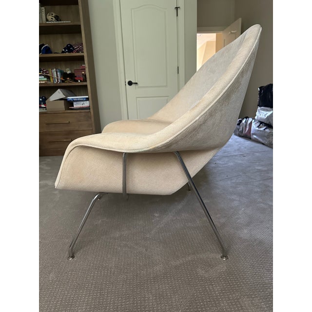 Beige Knoll Womb Chair, Mid Century For Sale - Image 8 of 8