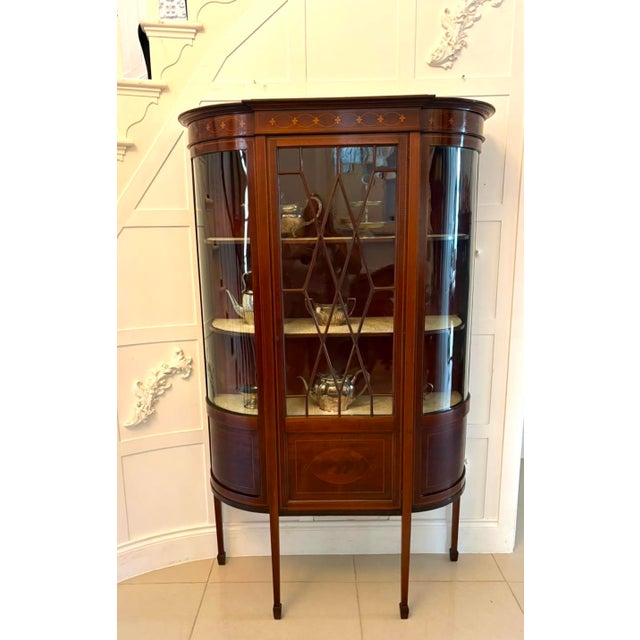 1900 - 1909 Antique Edwardian Mahogany Inlaid Bow-Ended Display Cabinet, 1900 For Sale - Image 5 of 15