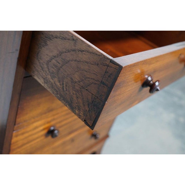 Late Victorian English Mahogany Chest of Drawers, Late 19th Century For Sale - Image 12 of 18