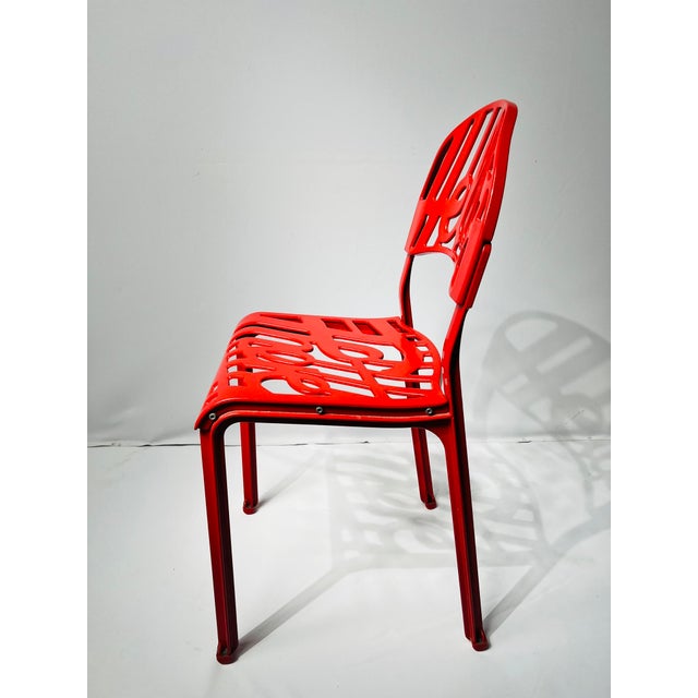Style & Era The Hello There Chair by Jeremy Harvey is a striking example of contemporary Dutch design. Its sculptural...