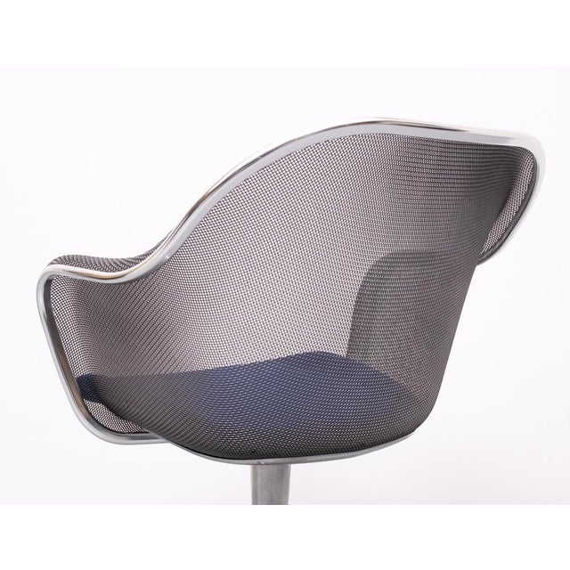 Blue Italian Iuta Swivel Chair by Antonio Citterio for B&B Italia, 2000 For Sale - Image 8 of 14