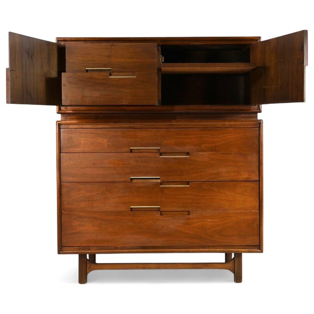 Mid-Century Modern Cavalier Corporation Vintage MCM Highboy Dresser C. 1960s For Sale - Image 3 of 9