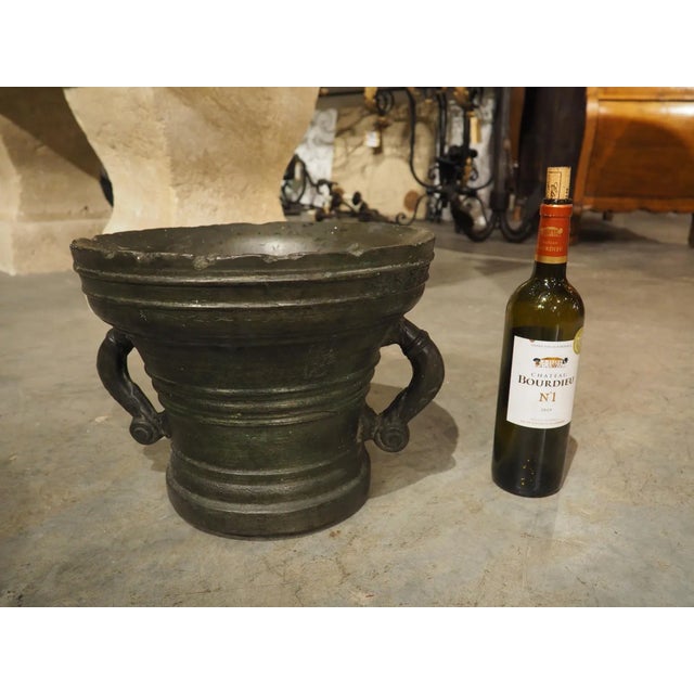 Heavy 16th Century French Bronze Mortar With Handles, Dated 1587, 109 Lbs For Sale In Dallas - Image 6 of 12