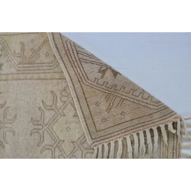 Vintage Oushak Hallway Runner, 1960s, in Flawless conditions. Designed 1960 to 1969