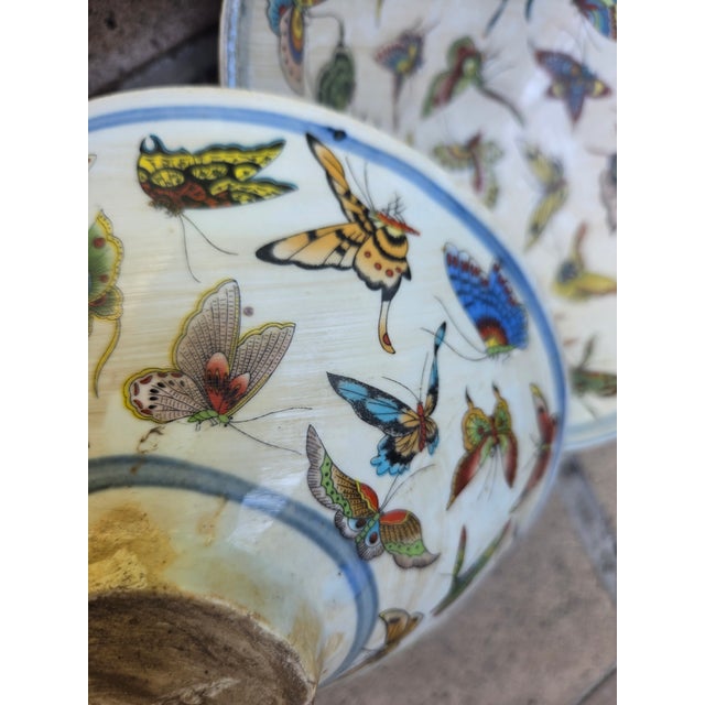 Contemporary 1990s Hand Thrown Pottery Butterfly Bowls, Set 4 For Sale - Image 3 of 3