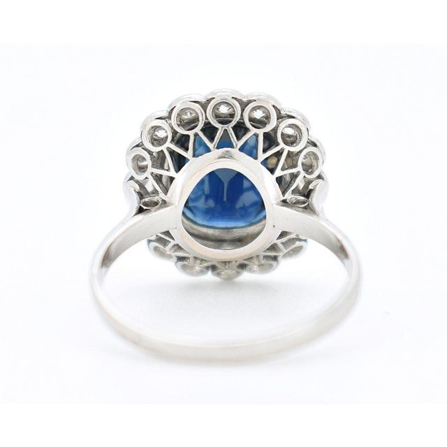 1930s Art Deco French 1930 Pompadour Ring, Platinum, Natural Sapphire 2,50 Ct and Diamonds, Size 7 For Sale - Image 5 of 6