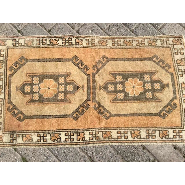 Mid-Century Modern Mini Turkish Rug - 21" X 38.5" For Sale - Image 3 of 7