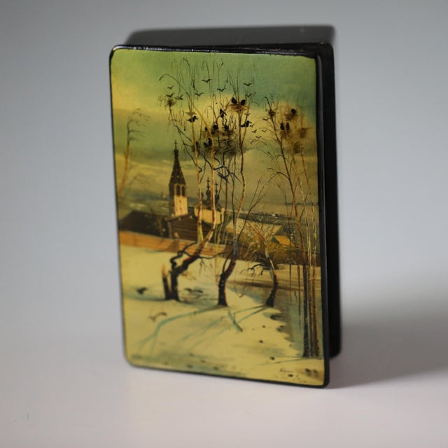 1960s Fedoskino Lacquer Box With Original Box, After Savrasov’s “Грачи Прилетели,” Ussr, C. 1960s–1980s For Sale - Image 5 of 17