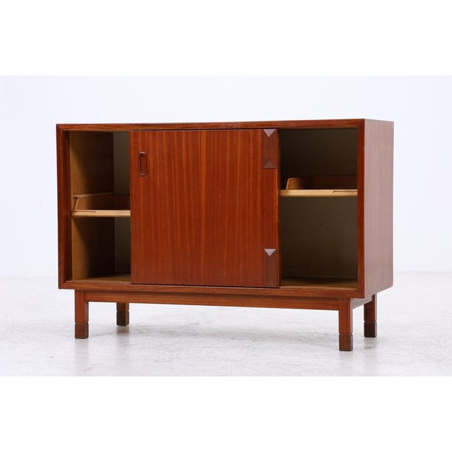 Mid-Century Mahogany Commode with Sliding Doors For Sale - Image 6 of 17