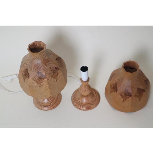 Swedish Table Lamps in Pinewood, 1980s, Set of 2 For Sale - Image 4 of 16