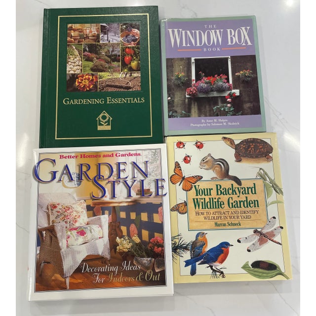 1990s Vintage Book Stack - Gardening & Flower Arranging Books 1990-2005 For Sale - Image 5 of 9
