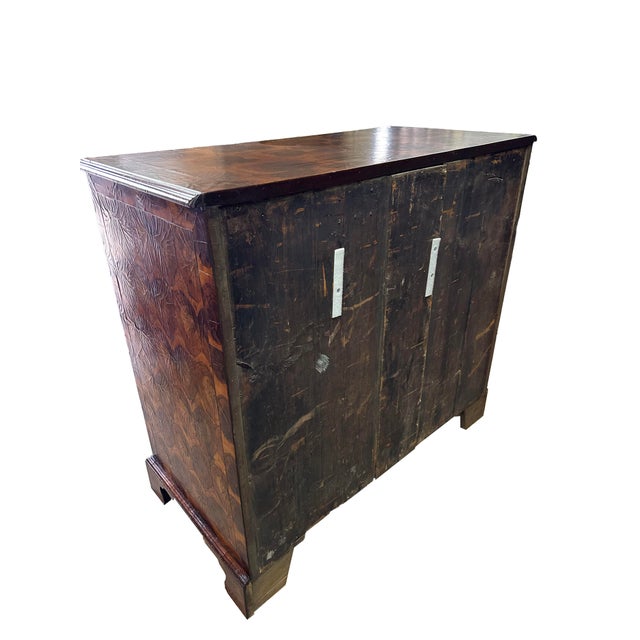 Late 19th Century William and Mary Style Oyster Burl Veneer Chest of Drawers - Antique For Sale - Image 10 of 10