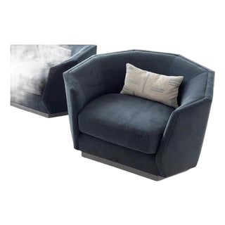 Caracole Expressions Swivel Chair & 1/2 London Fog For Sale