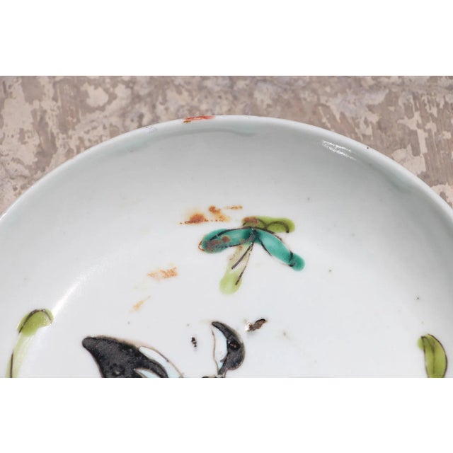 1900 - 1909 1900s Antique Chinese Export Butterfly Porcelain Saucer For Sale - Image 5 of 13