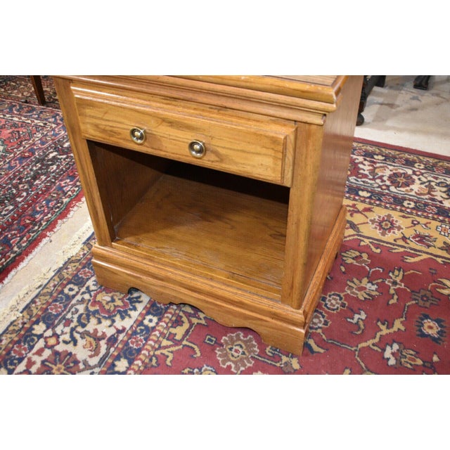 Vintage American Drew Furniture Oak Nightstand Chairish