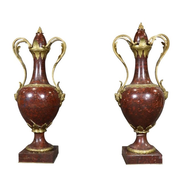 French 19th C Pair Palace Sized Rouge Marble and Bronze Mounted Cassolettes Urns For Sale - Image 3 of 16
