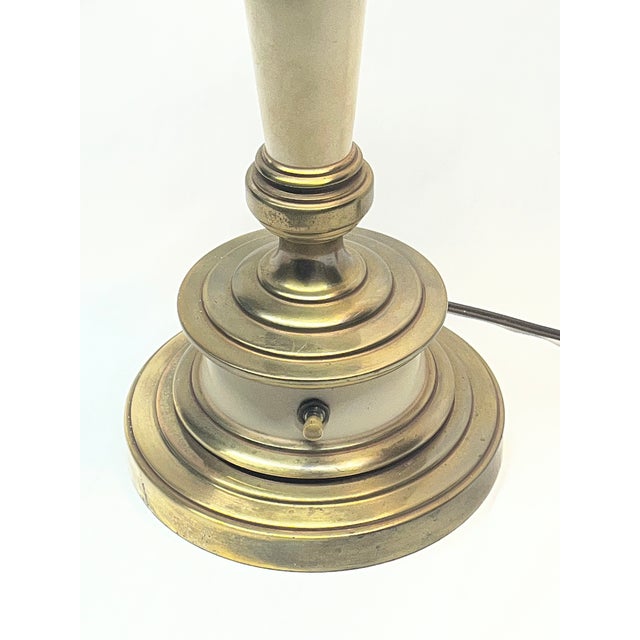 Vintage Stiffel Hollywood Regency Brass & Ivory Enamel Pineapple Table Lamp No For Sale - Image 10 of 13