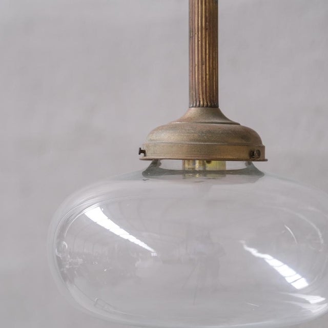 Metal Mid-Century Clear Glass and Brass Teardrop Pendant Lights, Set of 2 For Sale - Image 7 of 10
