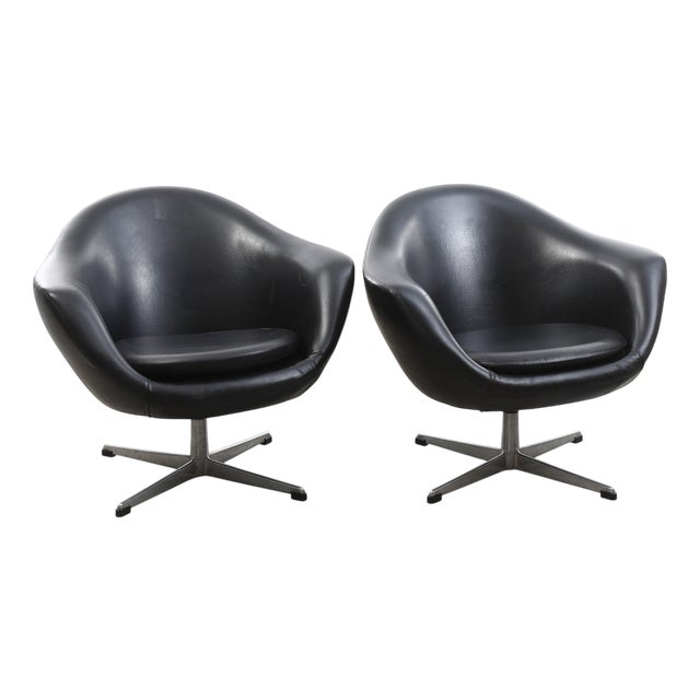 Vintage Swivel Chairs in Black Synthetic Leather with Chrome Bases, 1990, Set of 2 For Sale