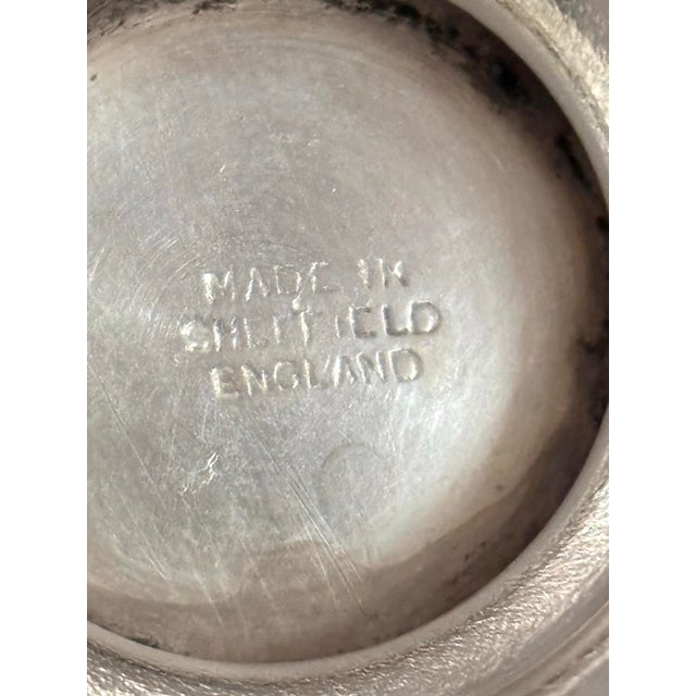 Platinum 1920’s Sheffield England Hand Chased Repousse SilverPlate Punch Bowl W/12 Cups For Sale - Image 8 of 12