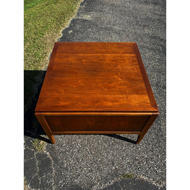 Wood Mid Century Lane Rhythm Paul McCobb Style Double Door Side End Table For Sale - Image 7 of 8