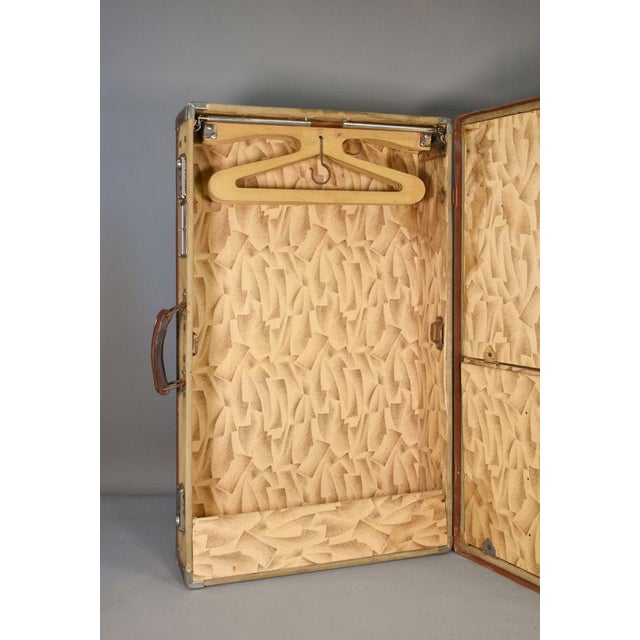French Antique Steamer Trunk Suitcase, 1920s For Sale - Image 6 of 16