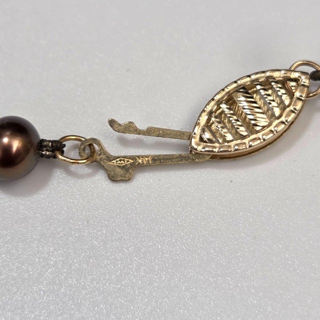 Contemporary Vintage 14k Gold Chocolate Brown Freshwater Pearl Set Necklace Bracelet & Stud Earrings in Wood Box For Sale - Image 3 of 7