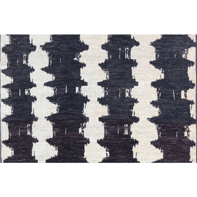 Early 21st Century Modern Abstract-Modern Black and White Rug by Keivan Woven Arts 9'6 X 12'1 For Sale - Image 5 of 9