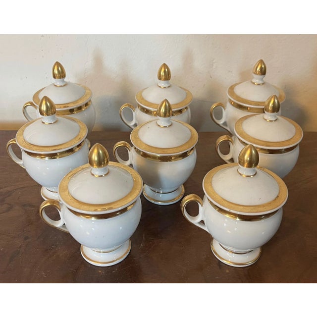 19th Century Antique 19th Century French Empire Old Paris Porcelain Pot De Creme or Handled Cups and Covers in White With Gold Bands 1800- Set of 8 For Sale - Image 5 of 12