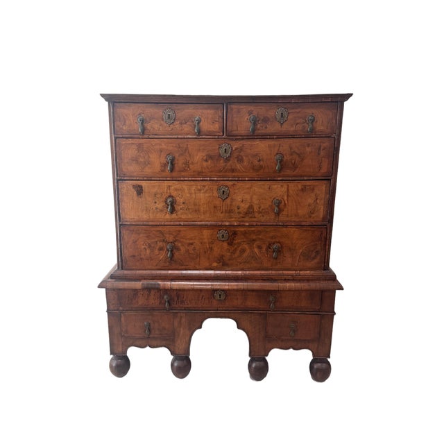 English Antique William and Mary Burl Walnut Chest on Stand With Original Bronze Hardware and Cannonball Feet, Late 17th Century For Sale - Image 3 of 15