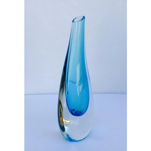 Glass Vintage C.1970's Italian Hand-Blown Sinuous Murano by Alessandro Mandruzzato - Cerulean Blue & Clear Undulating Vase For Sale - Image 7 of 11