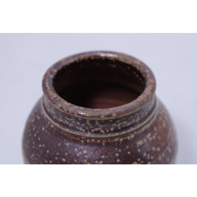 Colonial Williamsburg Stoneware Small Urn - Stamped For Sale - Image 4 of 12