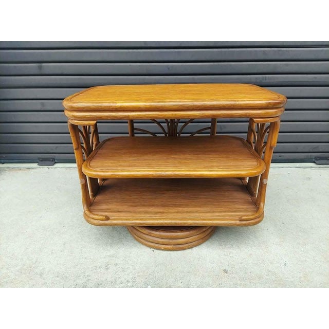Vintage Mid Century Modern Rattan 3 Tier Revolving Table / TV Stand 3 Pencil Reed Rattan Shelves - Media Table - Very Good...