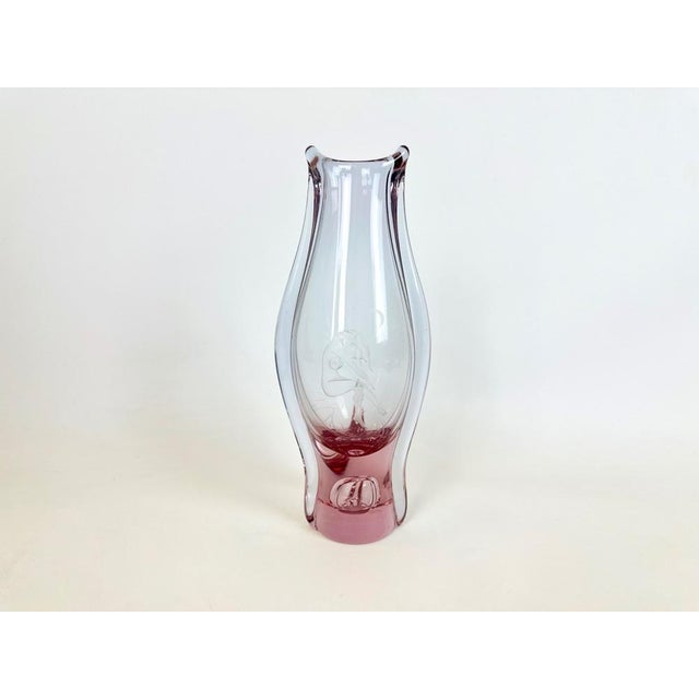 Pink Alexandrite Glass Vase by Miloslav Klinger for Železný Brod, 1960s For Sale - Image 8 of 8