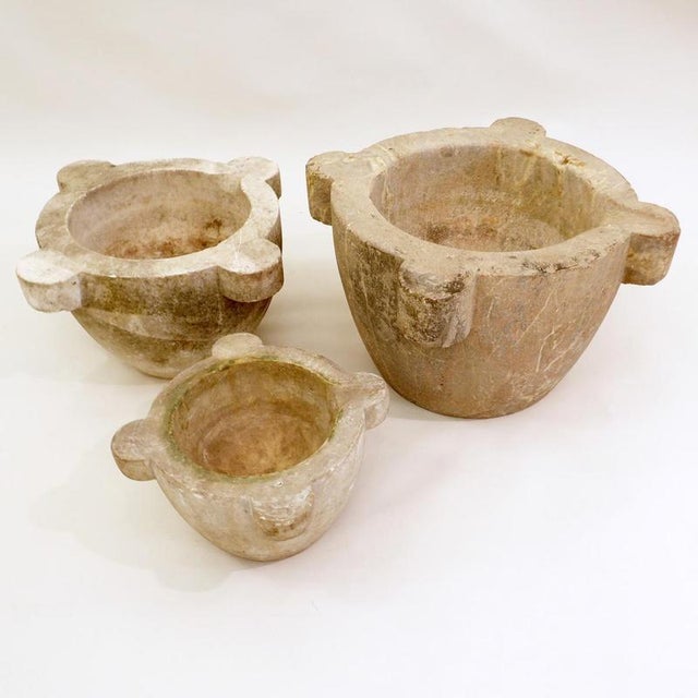 19th century mortar in marble ø 40cm wear consistent with age and use measures : ø 40 cm h : 21,5 cm in : ø 22 cm