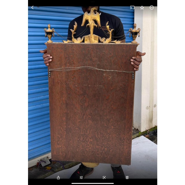 Traditional Federal / Neo-Classical Style Carved Giltwood Mirror With Urns and Eagle For Sale - Image 3 of 5