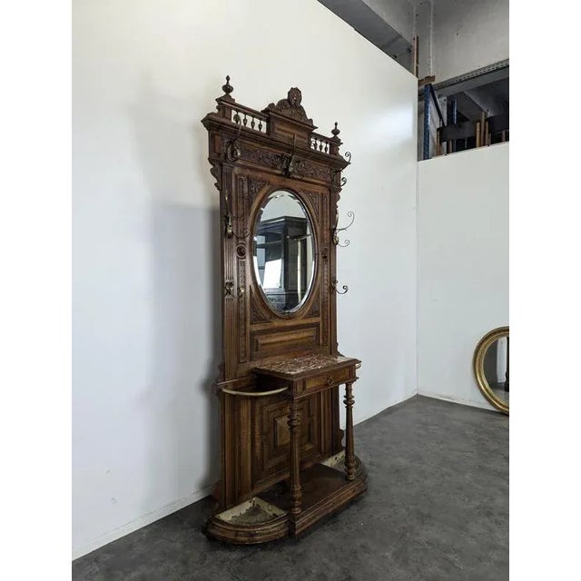 Walnut Cloakroom, Late 19th Century, in Very Good conditions.