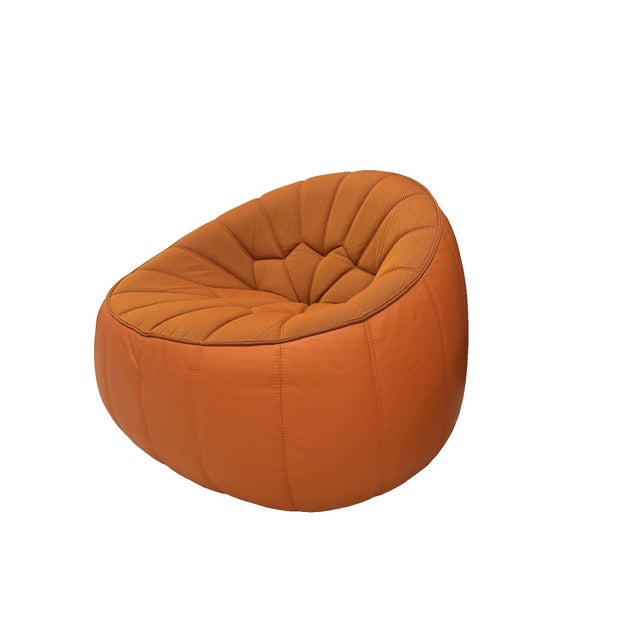 Alongside the iconic Togo, the Ottoman is one of Ligne Roset's most enduring and beloved designs. Ottoman swivel armchair...