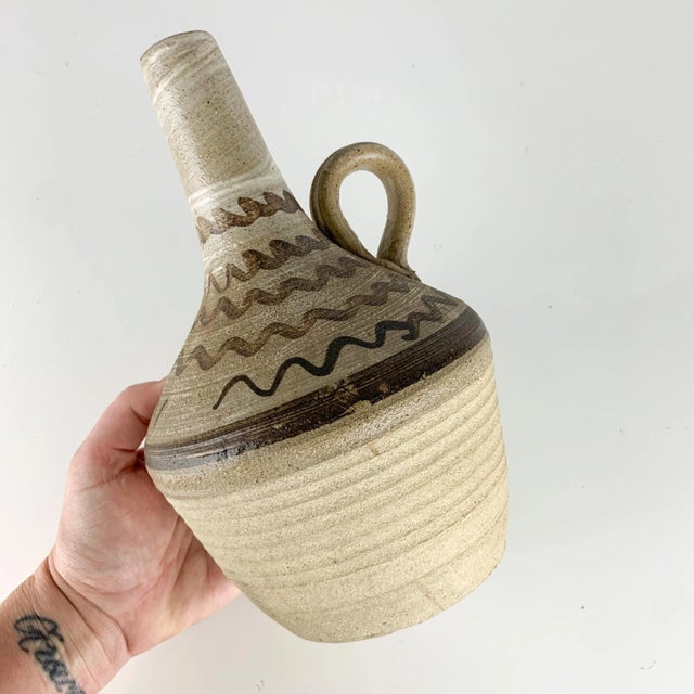 Vintage Signed Studio Pottery Vase Urn With Handle Earth Tone Southwest Decor For Sale - Image 9 of 13